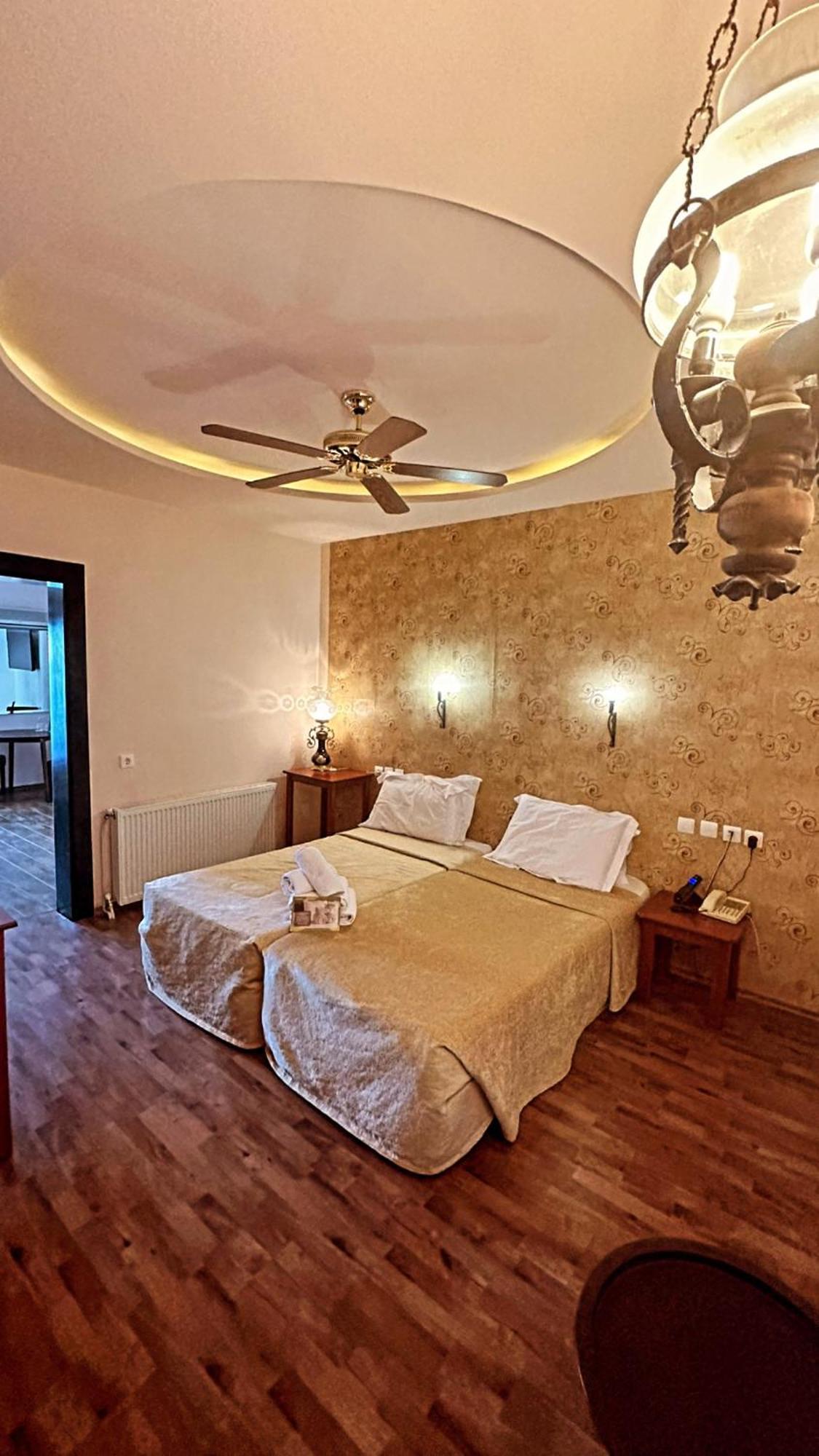 Tselikas Hotel Kozani Pokoj fotografie